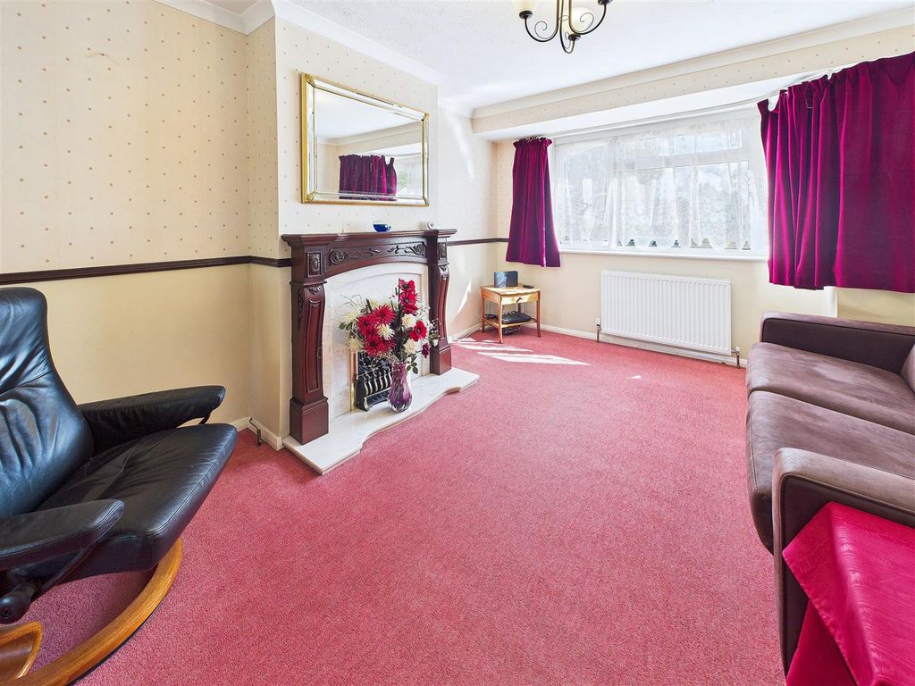 Property photo 2 of 14