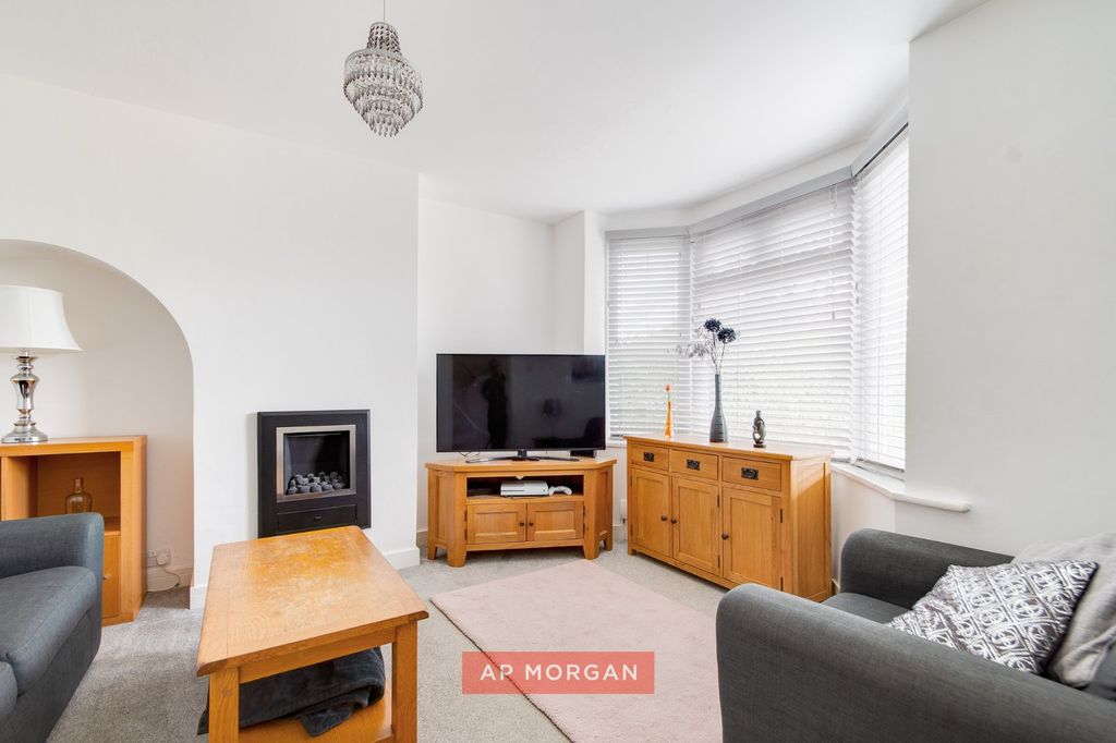 Property photo 2 of 12 Picture No. 04