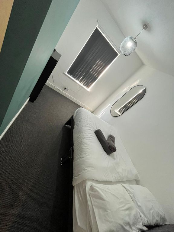 Property photo 2 of 3 R44