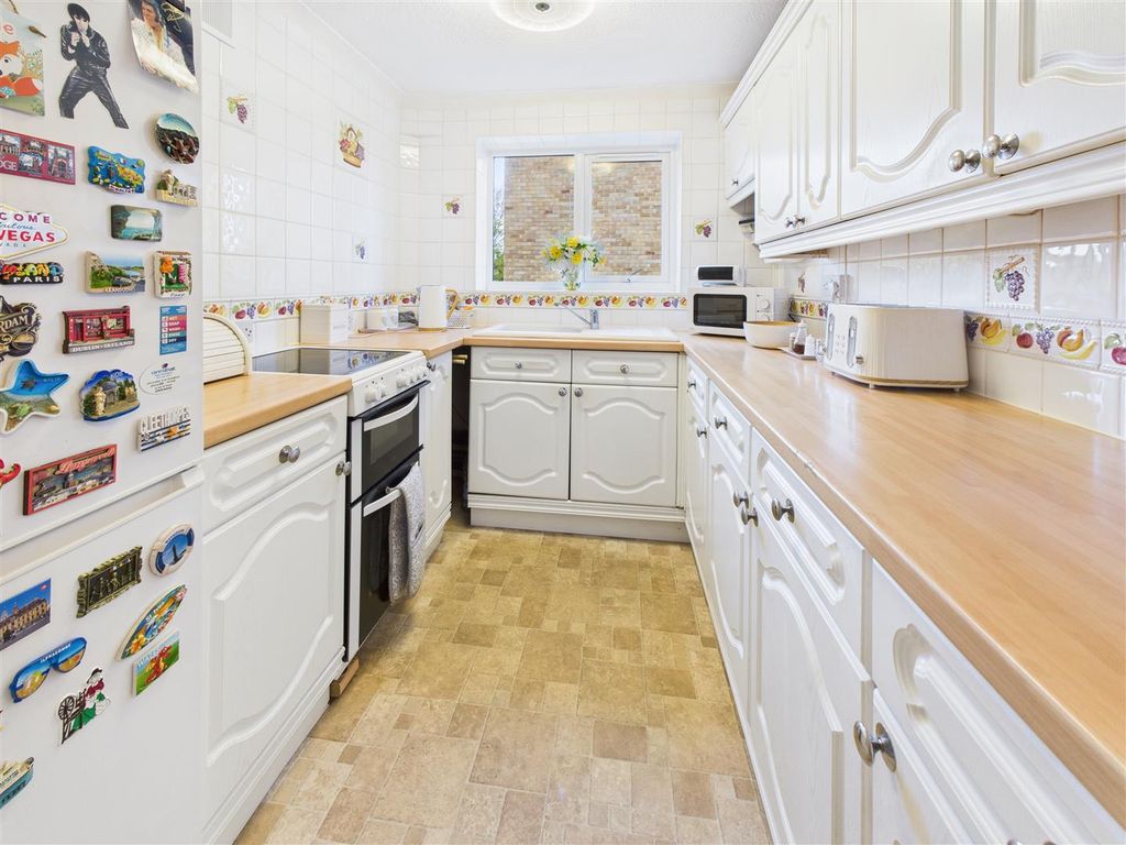 Property photo 3 of 14