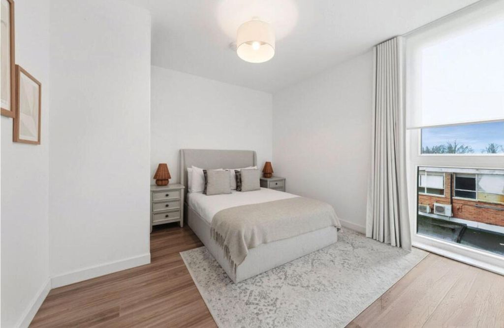 Property photo 3 of 13 Bedroom