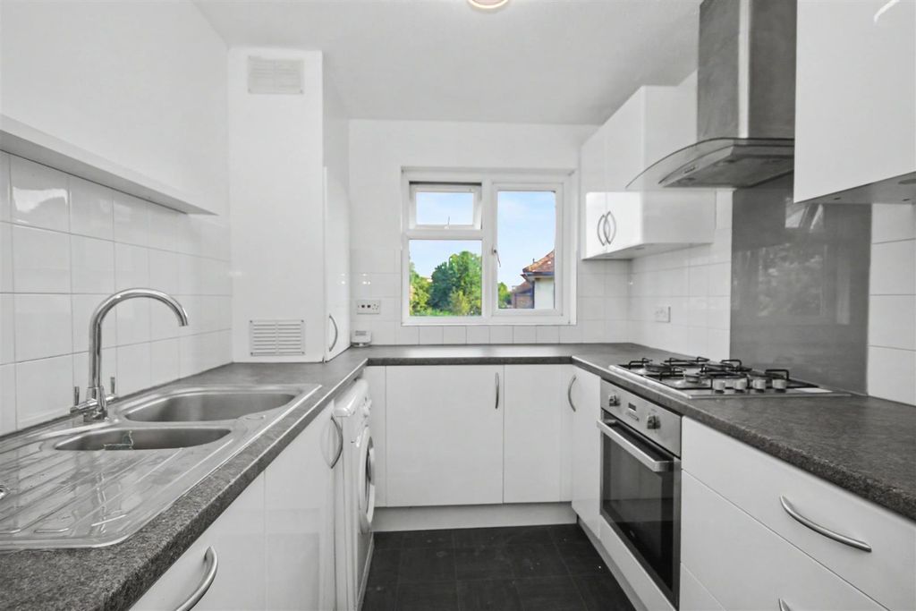 Property photo 2 of 8 Img_8407.Jpg