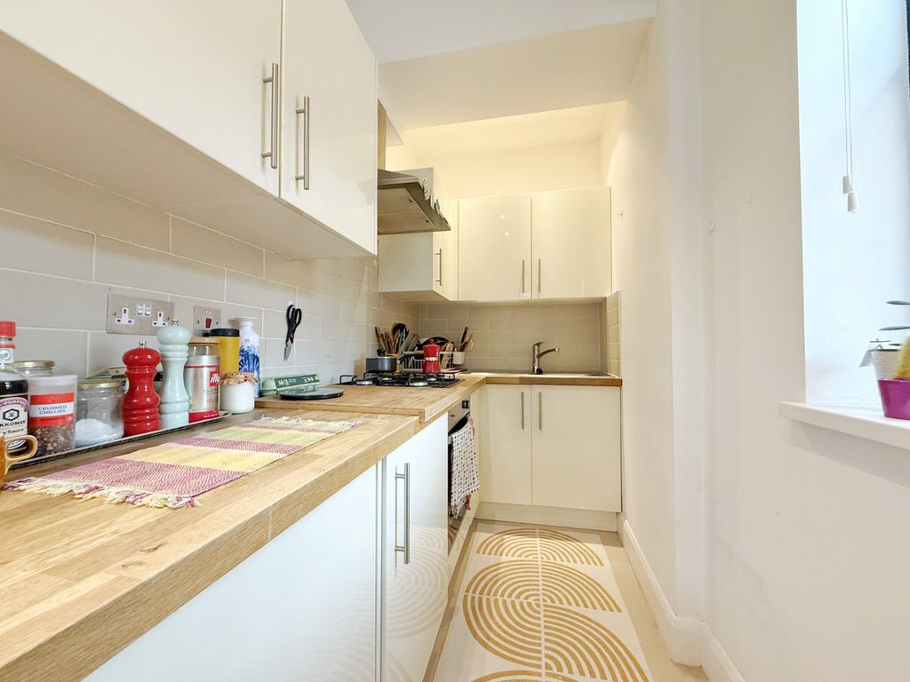 Property photo 3 of 6 Picture No. 04