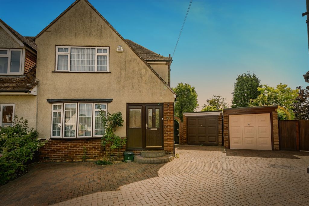 Property photo 1 of 18