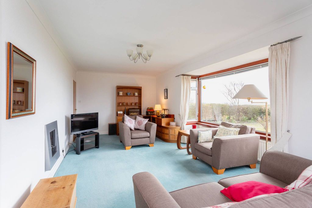 Property photo 2 of 24