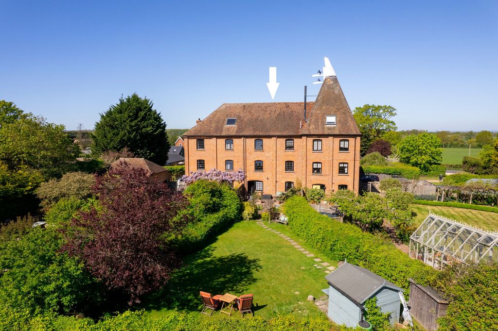 Property photo 1 of 27