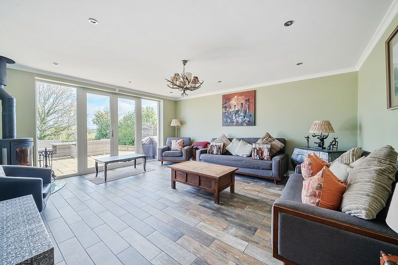 Property photo 2 of 20 Living Room