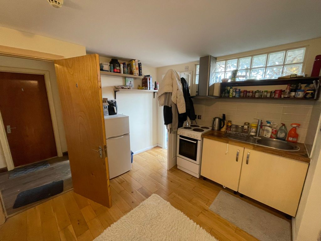 Property photo 2 of 3