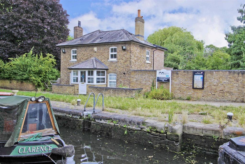 Property photo 1 of 17 The Lock House (5).Jpg