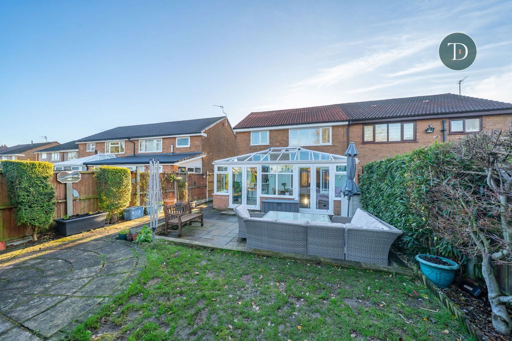 Property photo 2 of 26