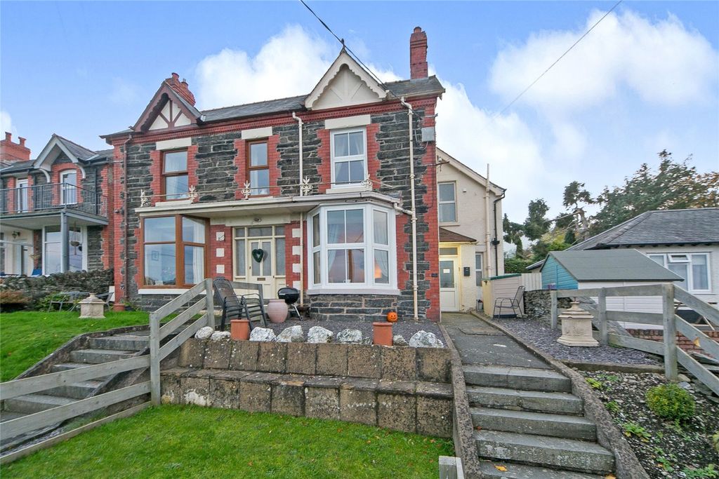 Property photo 1 of 15 Photography