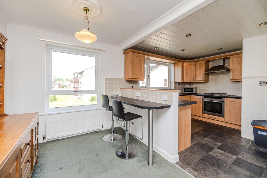 Additional image 9 of 2 bed flat for saleMayfair Gardens, Ponteland, Newcastle Upon Tyne NE20