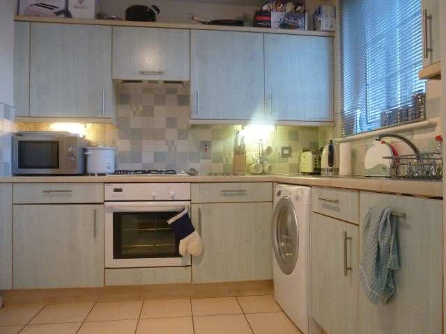 Property photo 3 of 12 Kitchen
