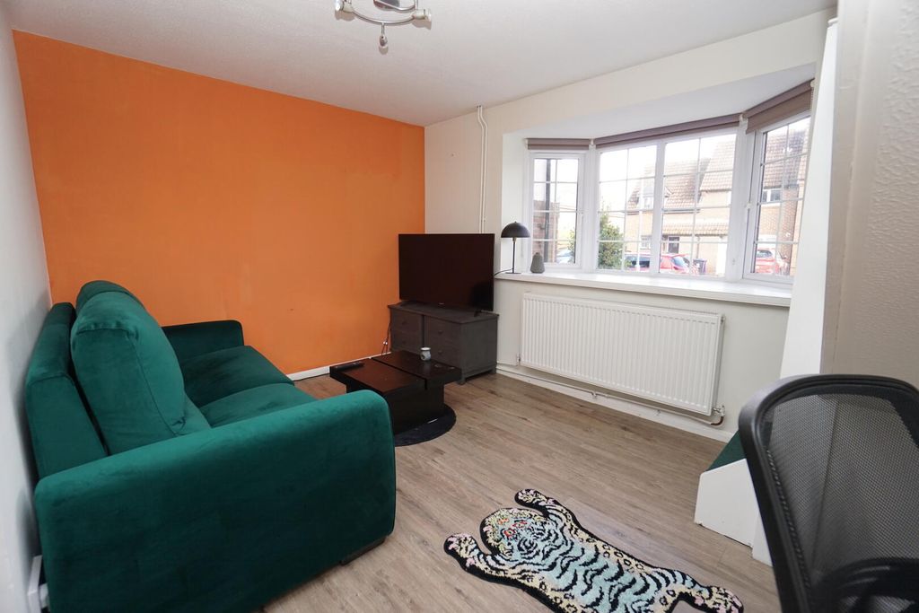 Property photo 2 of 6 Dsc03663.Jpg