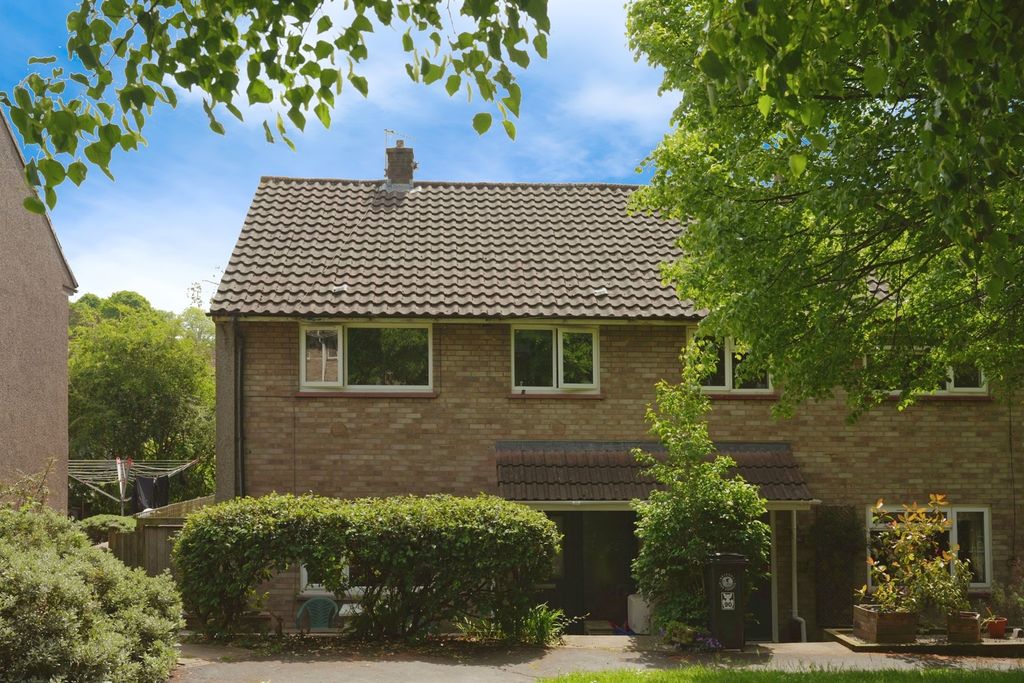 Property photo 1 of 23