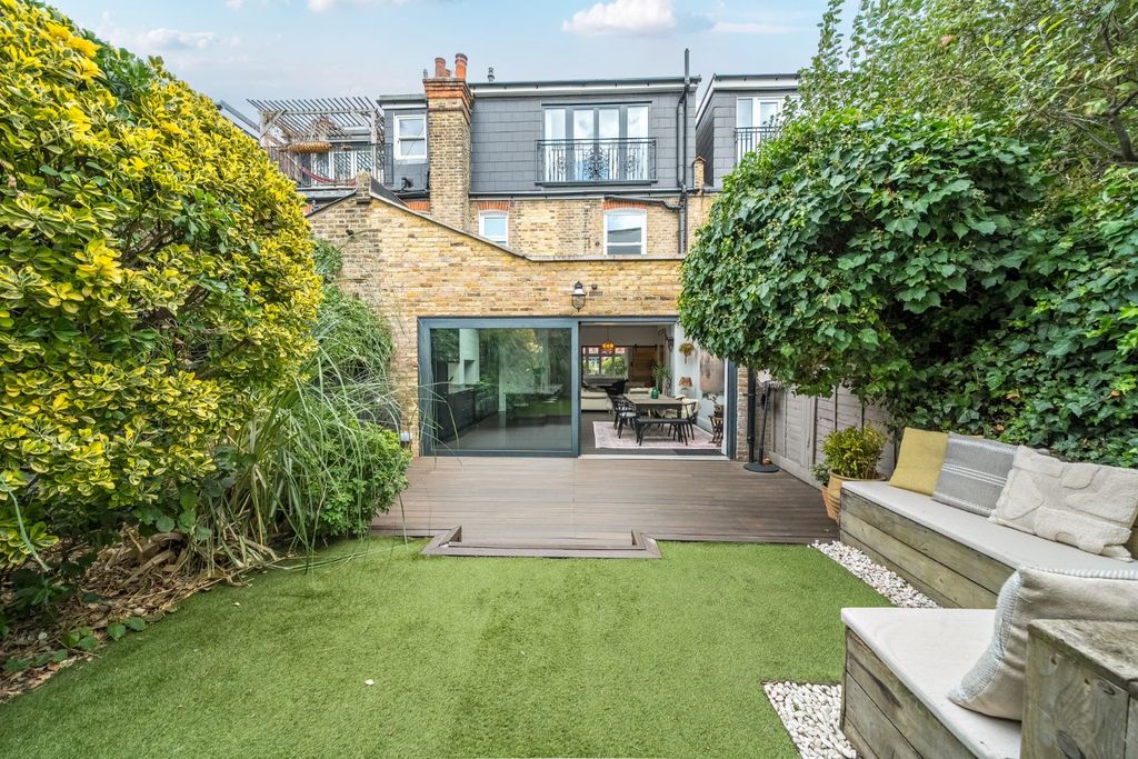 Property photo 2 of 19 Picture No. 86