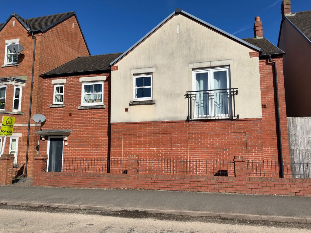 Property photo 1 of 17 4105612