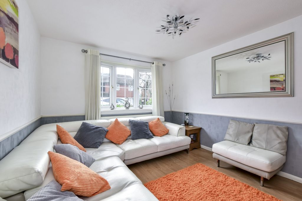 Property photo 2 of 17