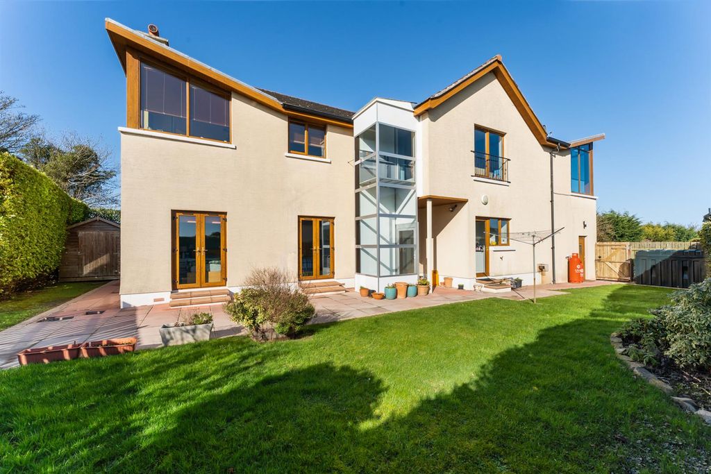 Property photo 3 of 42 57 Whiterock Road 40.Jpg