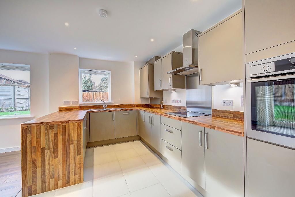 Property photo 3 of 9 Photo 3