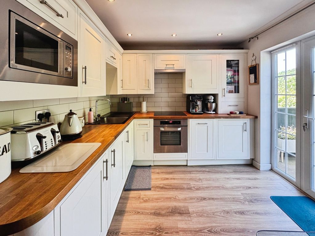 Property photo 2 of 31 Pbox-Img.Jpg