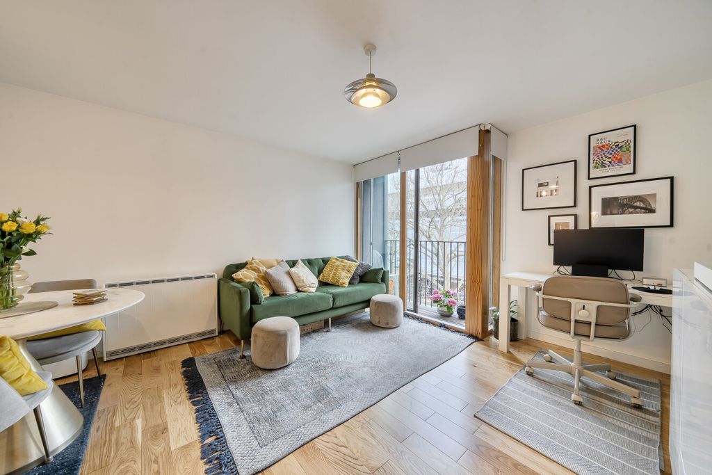 Property photo 1 of 17 Picture 1