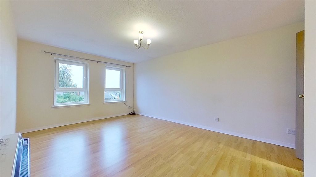 Property photo 3 of 13 Photo 3