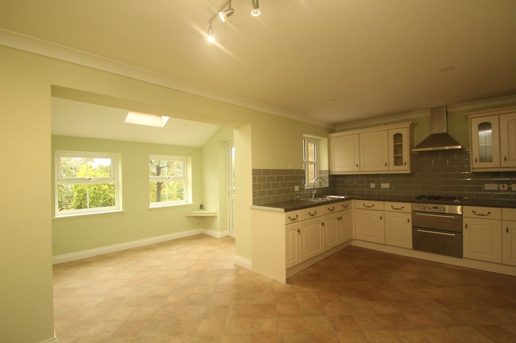 Property photo 3 of 13 Picture No. 24