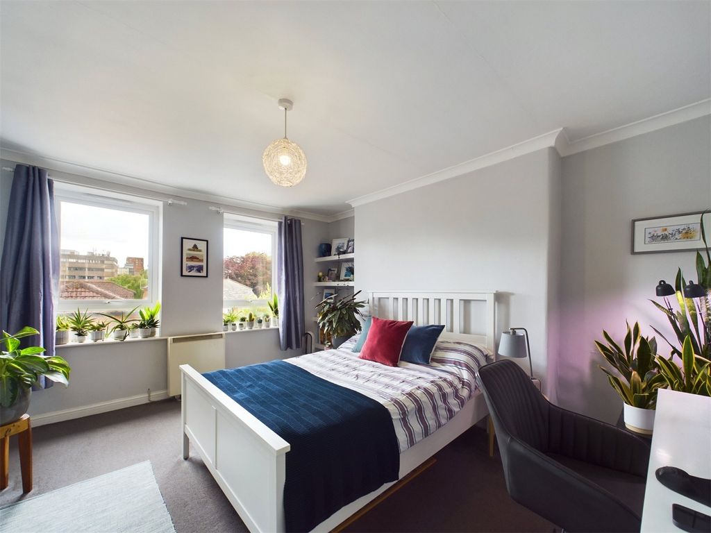 Property photo 3 of 5 Picture No. 18