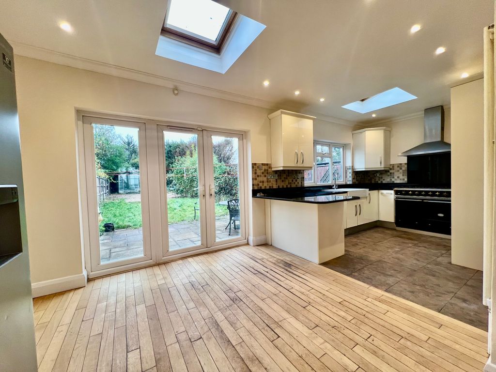 Property photo 1 of 15 Img_1098