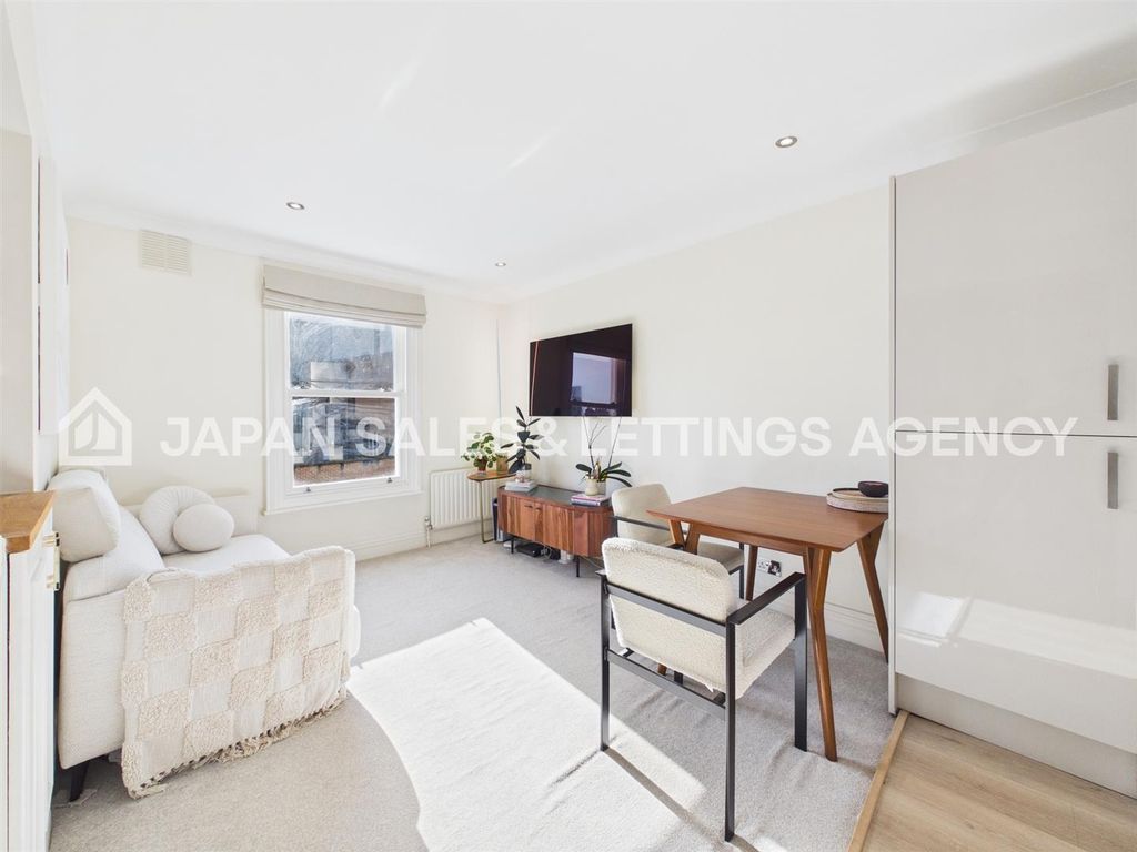 Property photo 1 of 7 Cam04401G0-Pr0108-Still010.Jpg