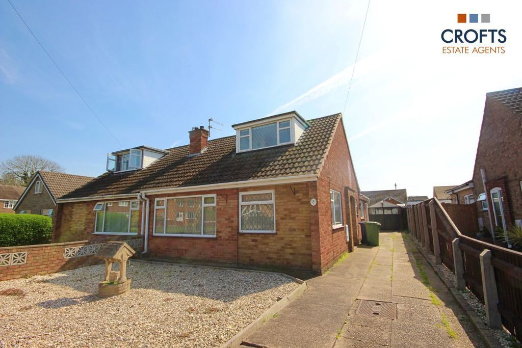 Property photo 1 of 10 Front