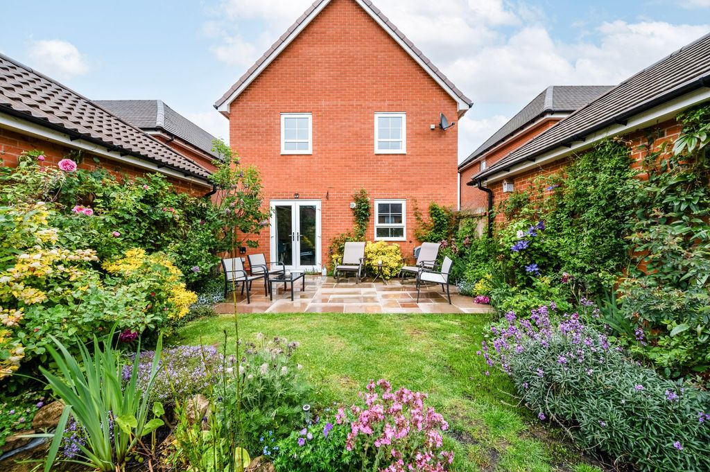 Property photo 2 of 19