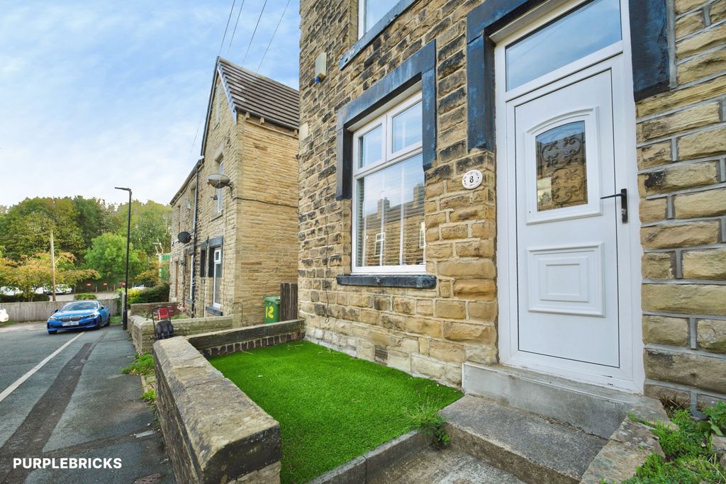 Property photo 2 of 21
