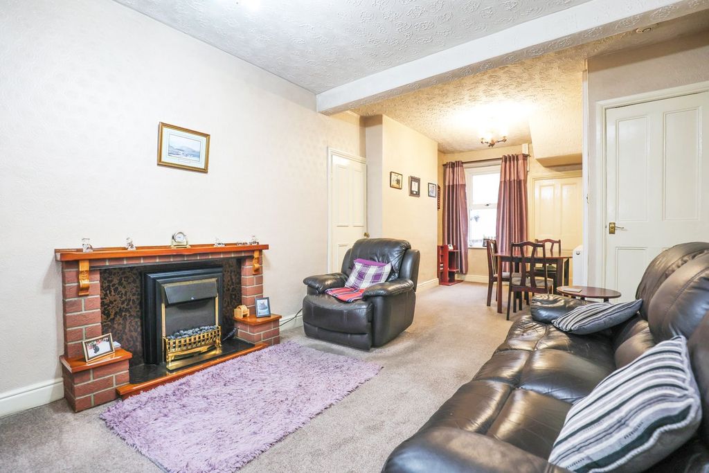 Property photo 2 of 12 Dining Lounge