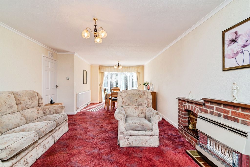 Property photo 3 of 17