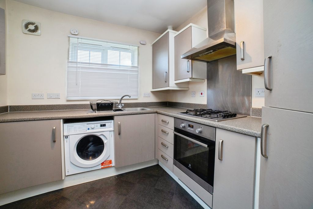 Property photo 3 of 16 Pbox-Img.Jpg