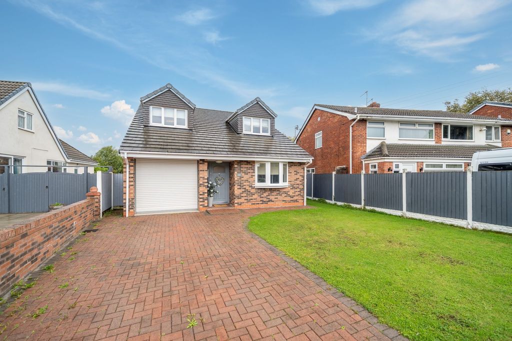Property photo 1 of 31
