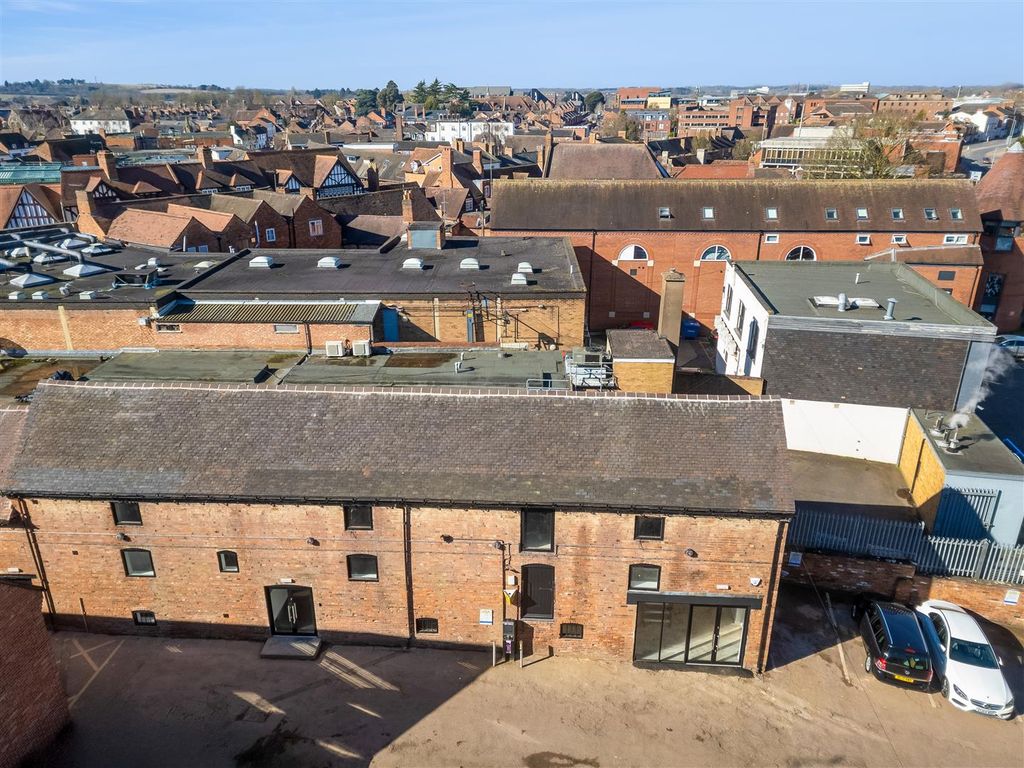 Property photo 2 of 13 Henley Street Aerial-3.Jpg