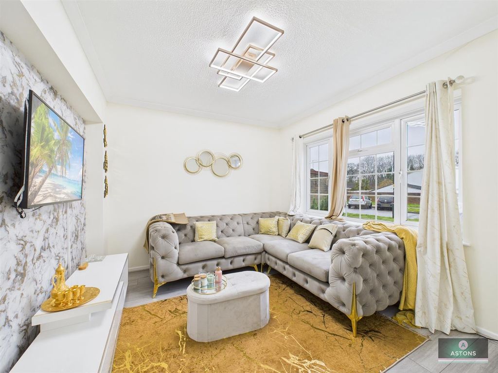 Property photo 2 of 15 Cam02067G0-Pr0164-Still007.Jpg