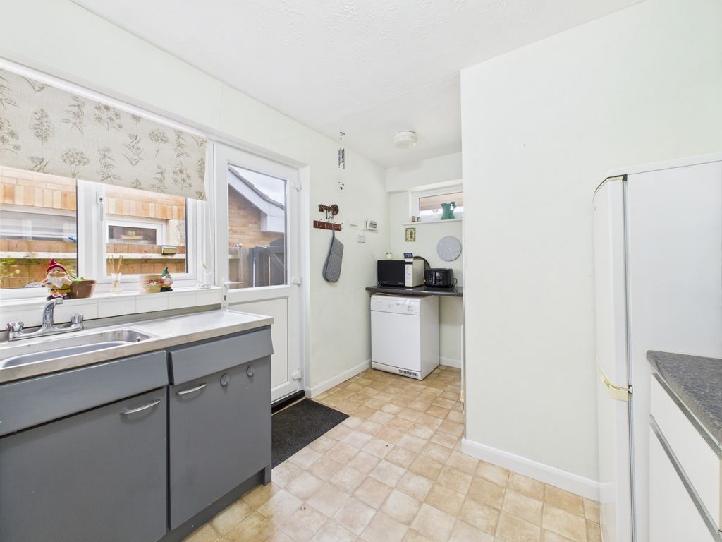 Property photo 3 of 19 Photo 11