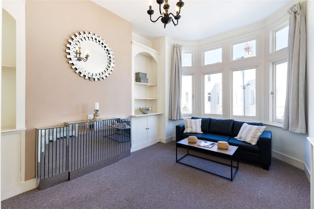 Property photo 1 of 10 Picture No. 04