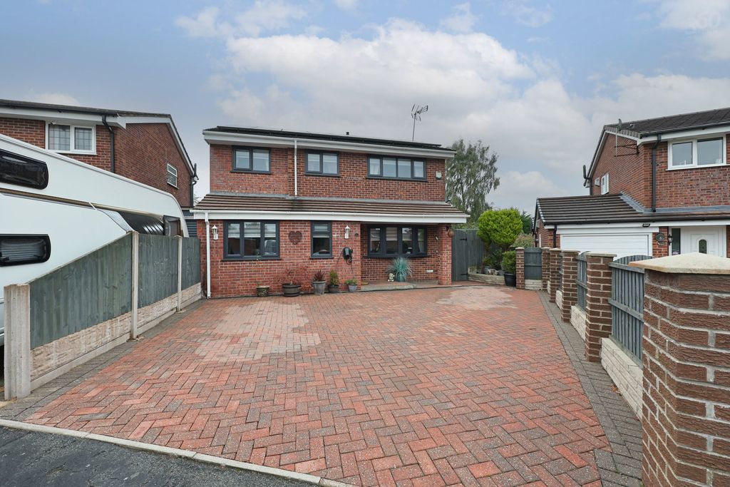 Property photo 1 of 35