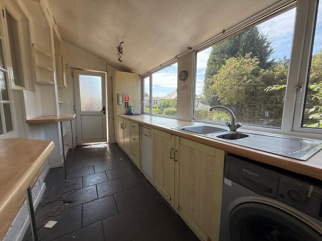 Property photo 3 of 10 Image 3