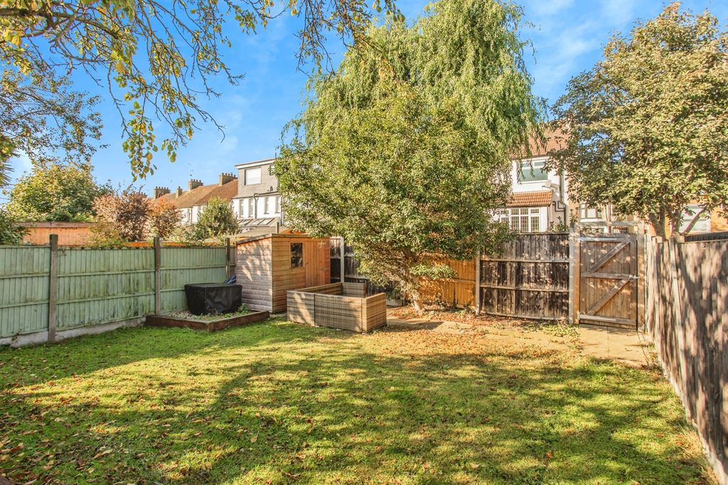 Property photo 3 of 16 Own Garden