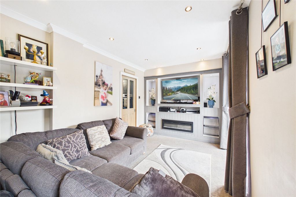 Property photo 2 of 13 Living Room