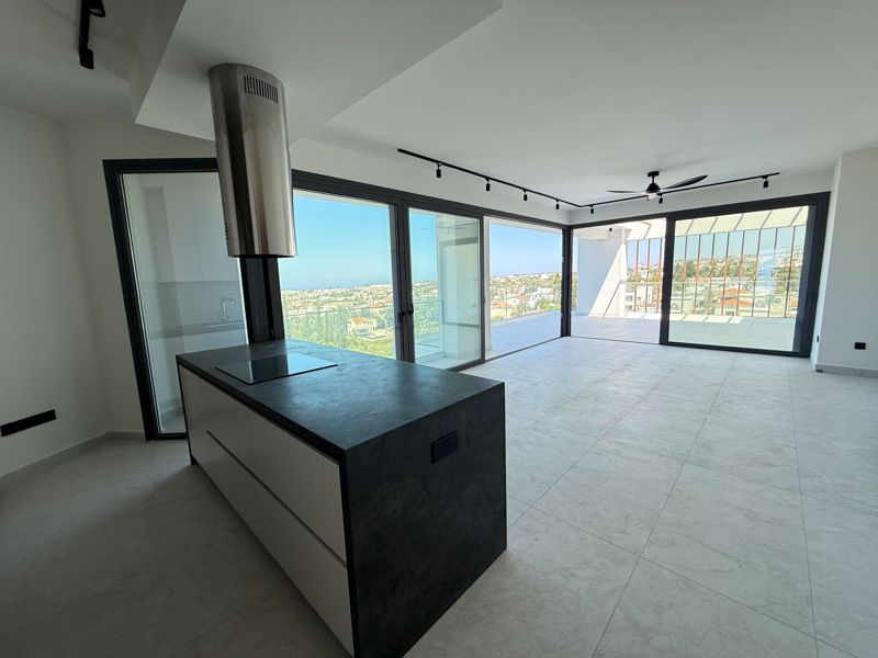 Property photo 2 of 17 Open Plan