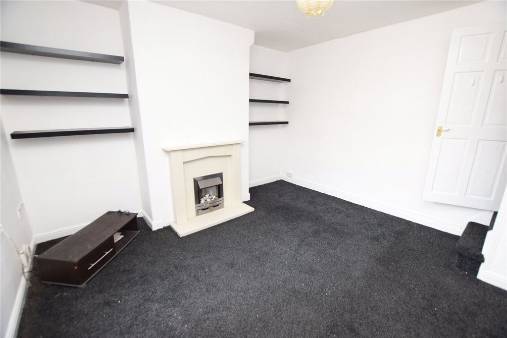 Property photo 2 of 6 Picture No. 13