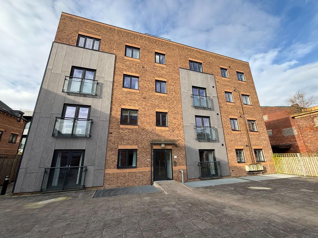 Property photo 1 of 8