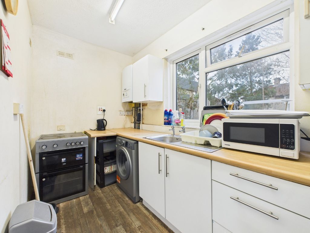 Property photo 3 of 8 4719394